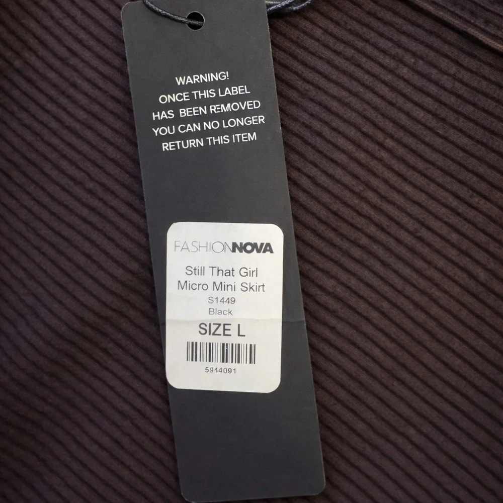 Fashion Nova Still That Girl Ribbed Micro Mini Skirt Black Size L NWT - Picture 6 of 6